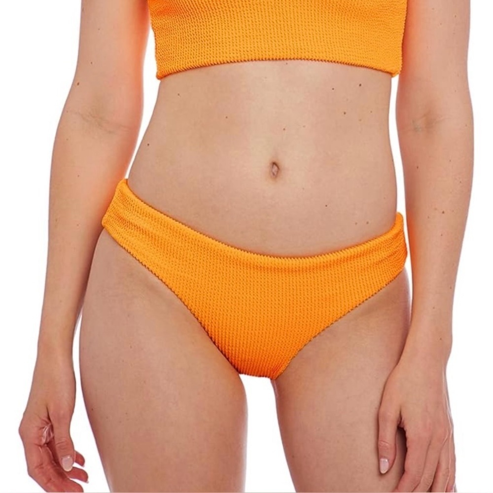 Cyn & Luca Standard Ruched Back Scoop Bottom in Orange